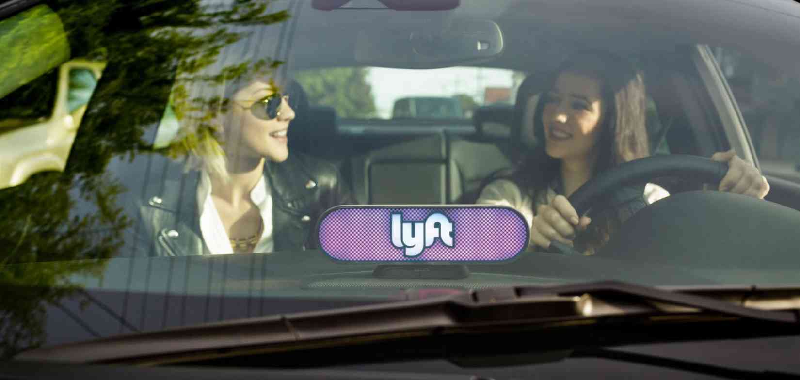 Lyft_003_02_In-car_Standard_Day.jpg#asset:9398:featured